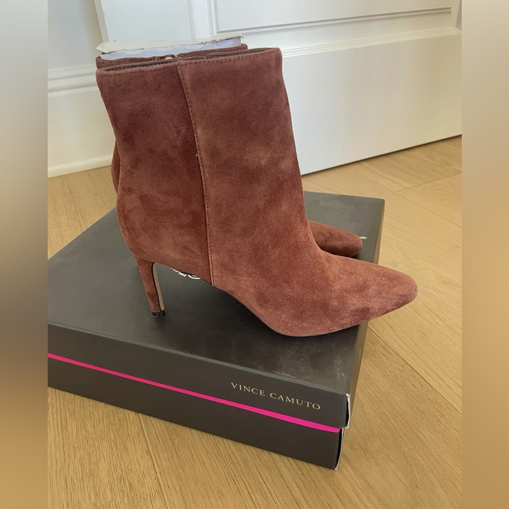 Vince Camino, Veronica Beard, Paige Chocolate Brown Suede Boots 6